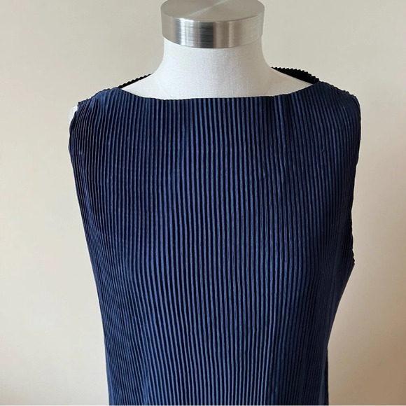 C/Meo Collective Navy Blue Pleated Dress 17885 - Picture 4 of 10